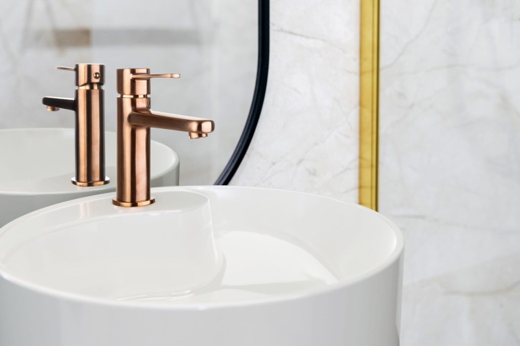 BU-08-014-V-aranzacje-bateria-umywalkowa-magic-miedz.jpg&x=1920&y=1080&a=true