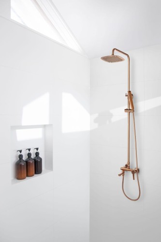 AU-05-B14-V-aranzacje-deszczownia-glamour-miedz.jpg&x=1920&y=1080&a=true